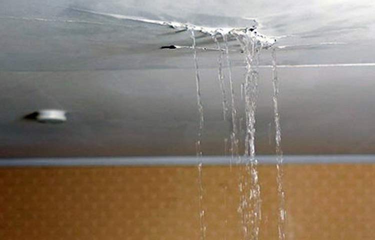 causes-of-roof-leaks-during-heavy-rains-on-new-roofs-roofscour