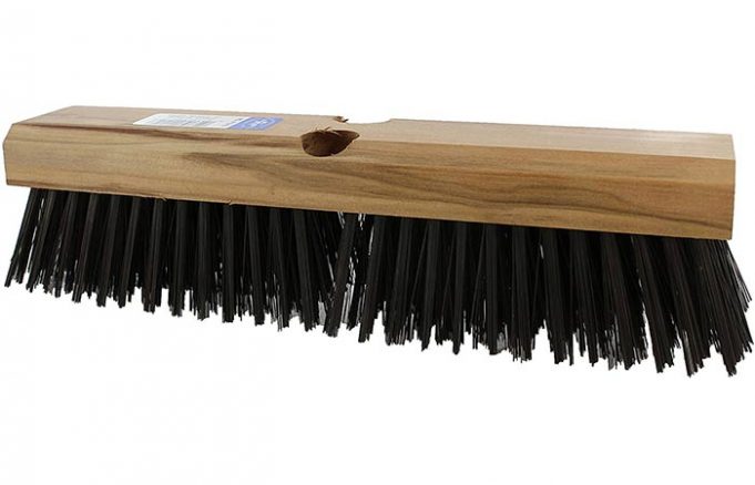 Best Roof Brushes & Brooms+ Buy Guide RoofScour