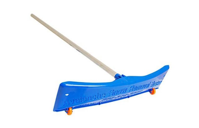 Avalanche Roof Rake Best Roof Rakes for Snow & Leaves | RoofScour