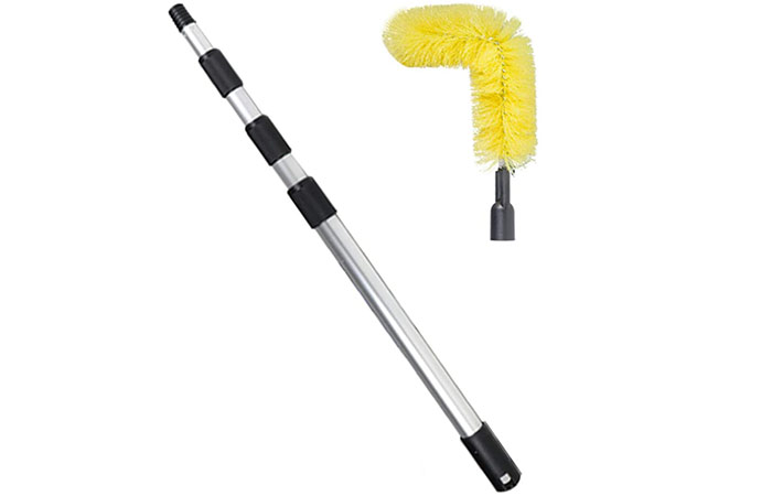 Daisypower brush for gutter cleaning