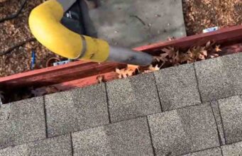 Gutter vacuum Cleaning -attachments and steps